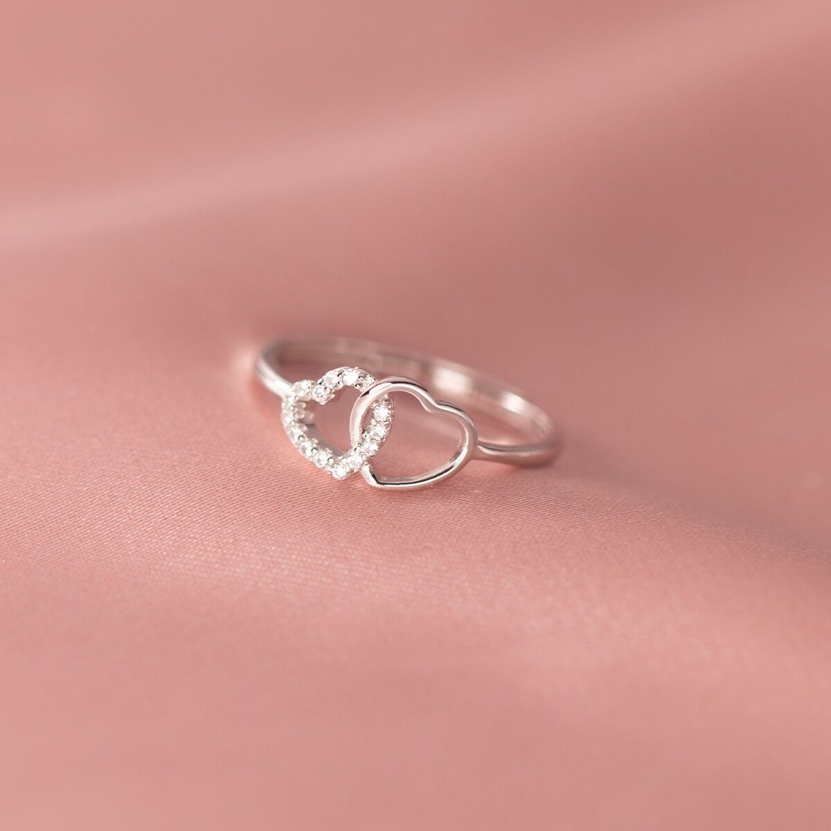 Sparkle Love: Women's Diamond-Studded Hollow Love Rings